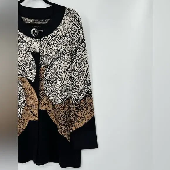 Nic + Zoe Santana Cardigan Sweater Jacket Leafs Metal Clasp Printed Size Medium - Picture 5 of 11
